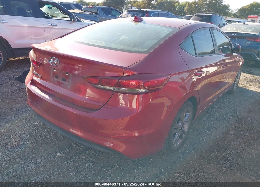 2017 HYUNDAI ELANTRA SE VIN: 5NPD84LF5HH199241