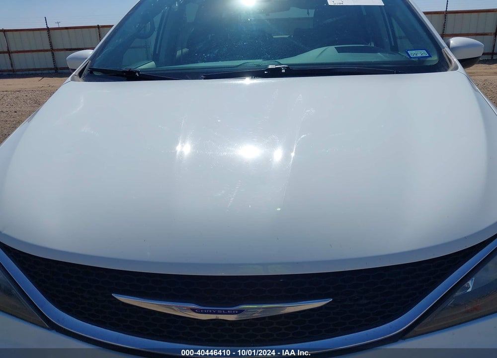 2020 CHRYSLER VOYAGER LX VIN: 2C4RC1CGXLR233231