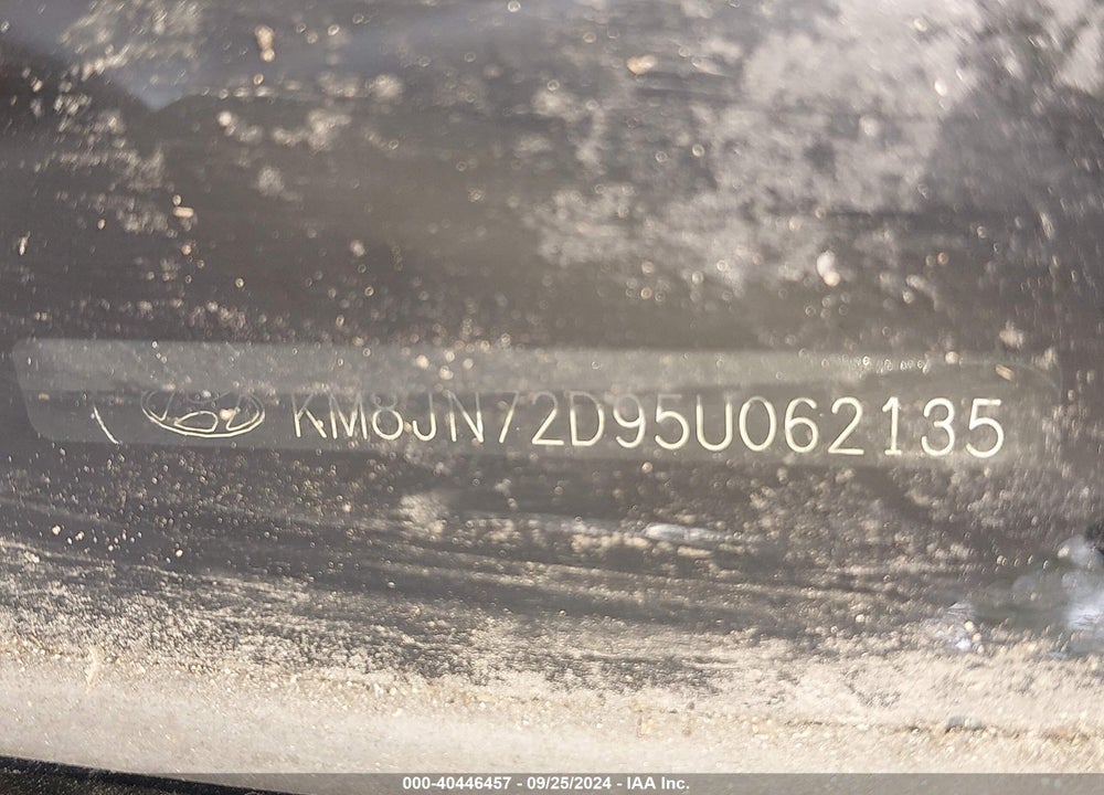 2005 HYUNDAI TUCSON GLS/LX VIN: KM8JN72D95U062135