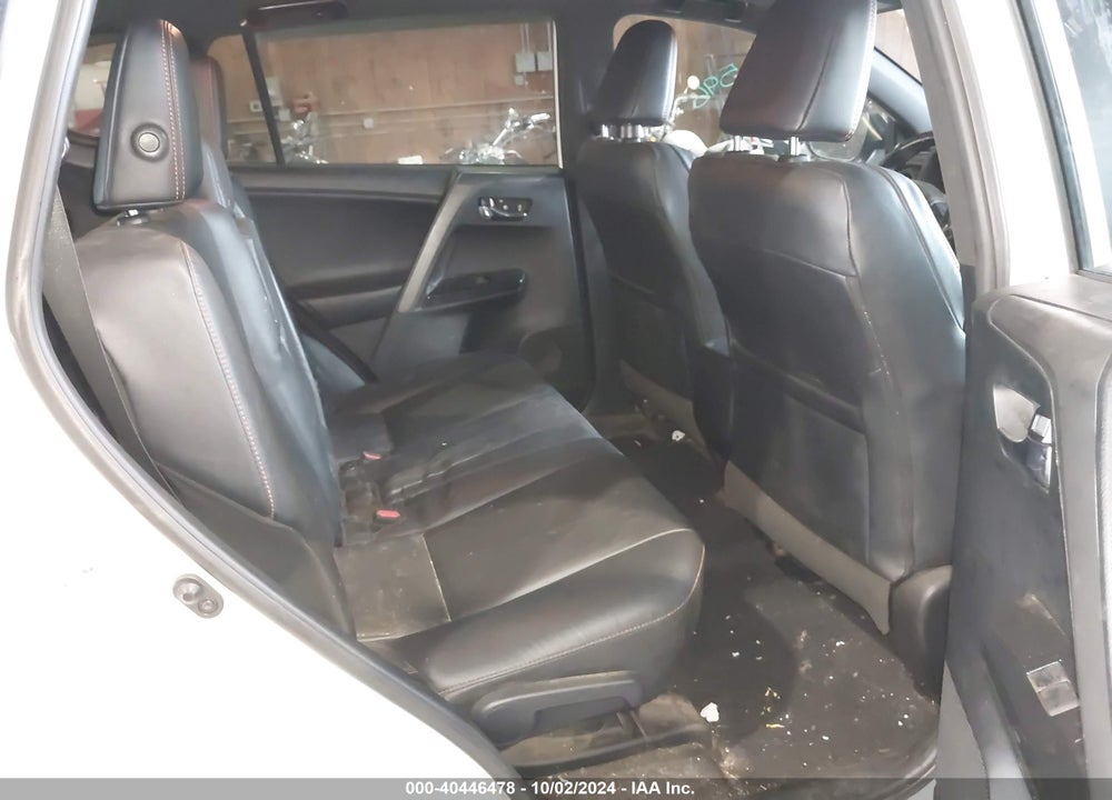2017 TOYOTA RAV4 SE VIN: 2T3JFREV0HW570440