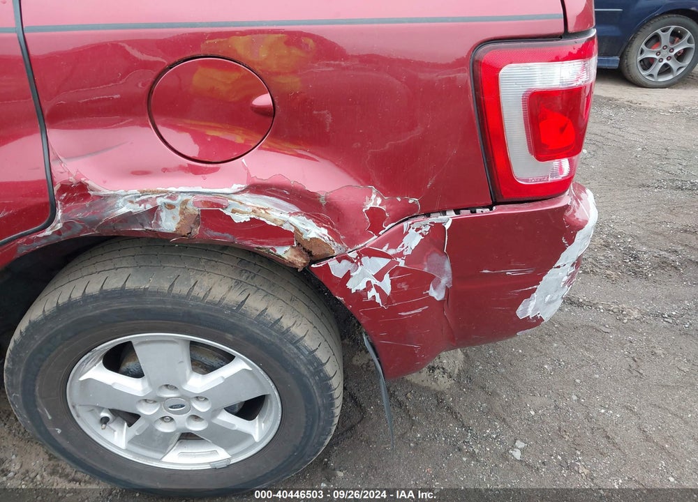 2008 FORD ESCAPE XLT VIN: 1FMCU93168KB02828
