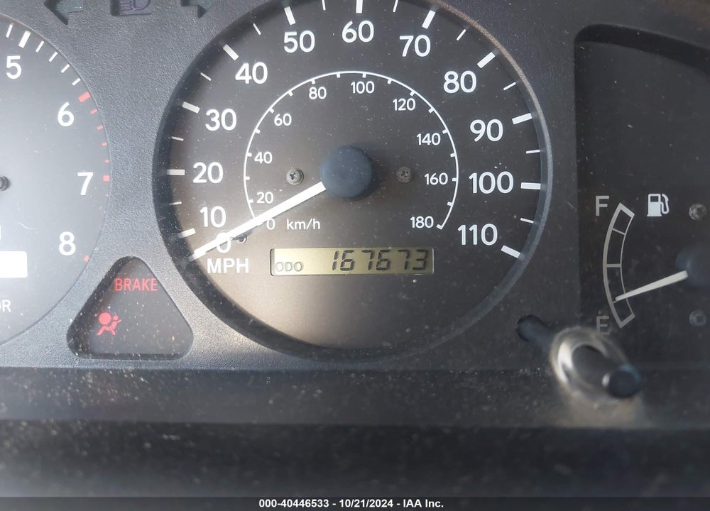 1998 TOYOTA COROLLA LE VIN: 2T1BR18E2WC063460