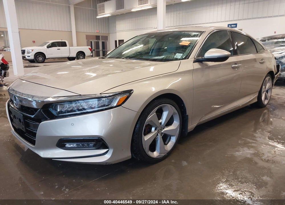 2018 HONDA ACCORD TOURING 2.0T VIN: 1HGCV2F97JA045255