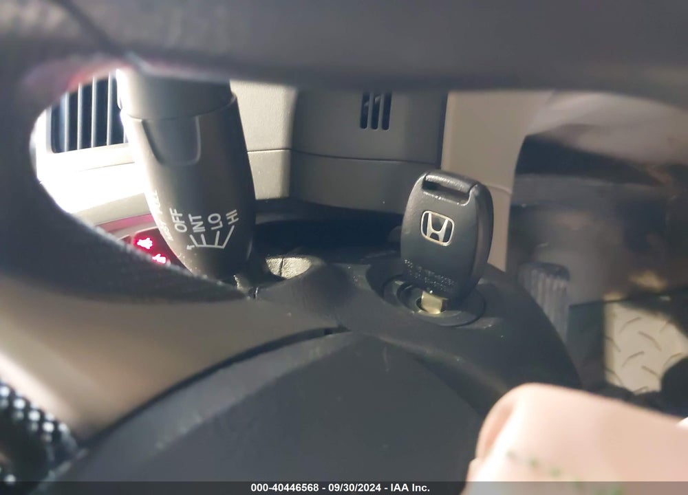 2010 HONDA CIVIC LX VIN: 2HGFA1F52AH554588
