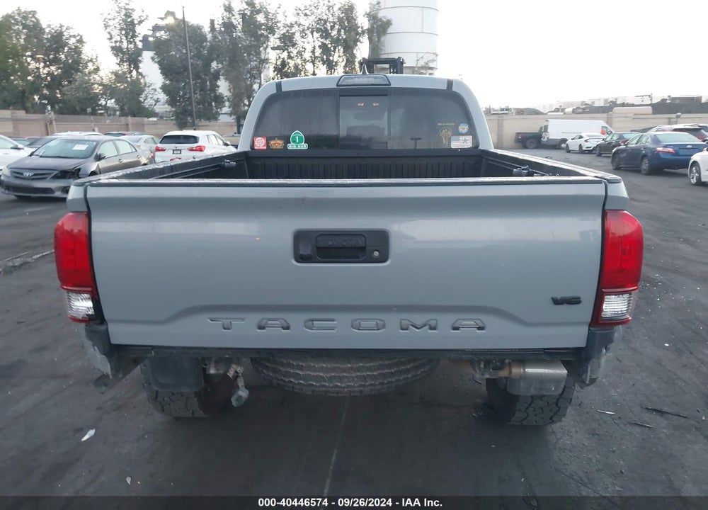 2018 TOYOTA TACOMA TRD OFF ROAD VIN: 3TMDZ5BN6JM053300