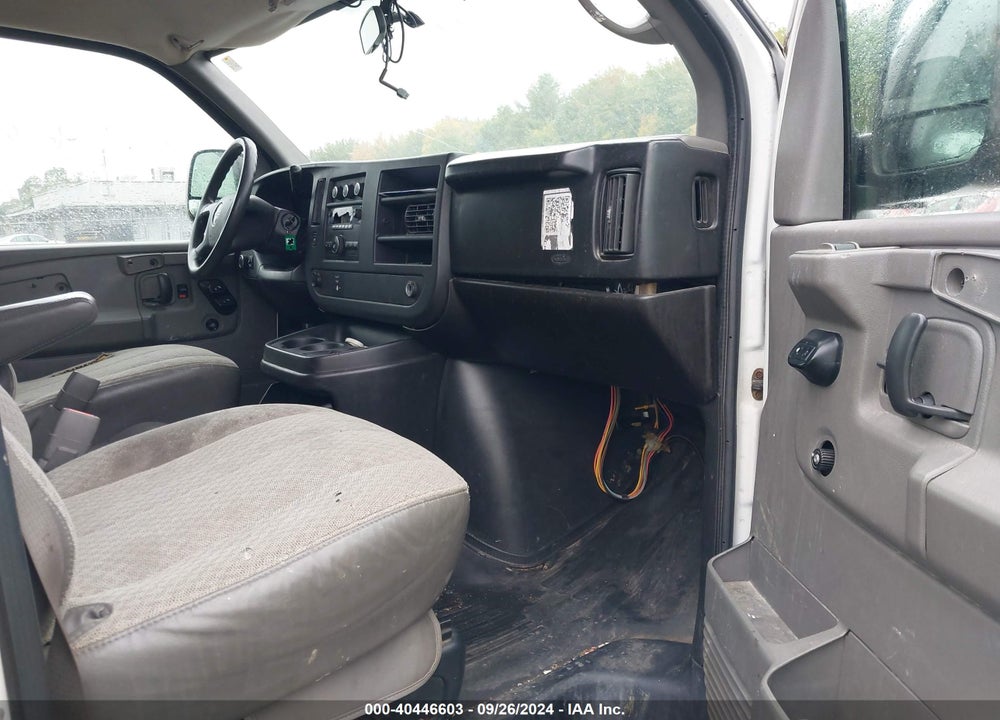 2008 GMC SAVANA WORK VAN VIN: 1GTHG35K981141066