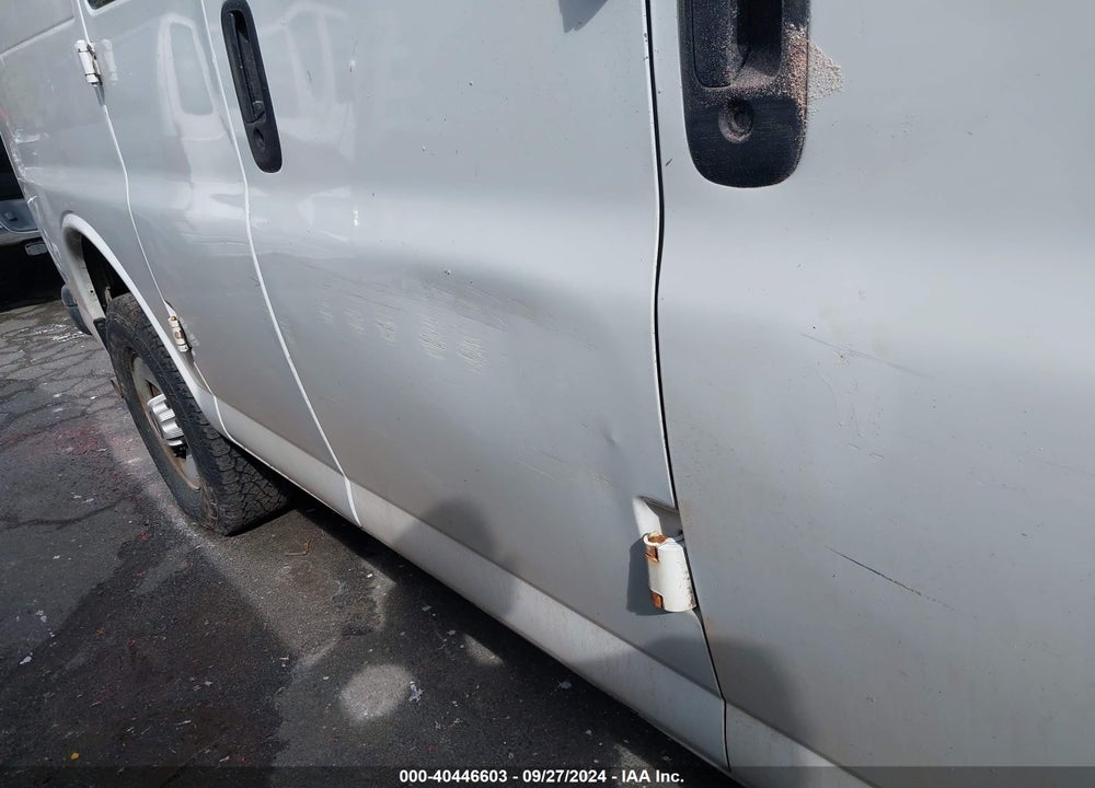 2008 GMC SAVANA WORK VAN VIN: 1GTHG35K981141066