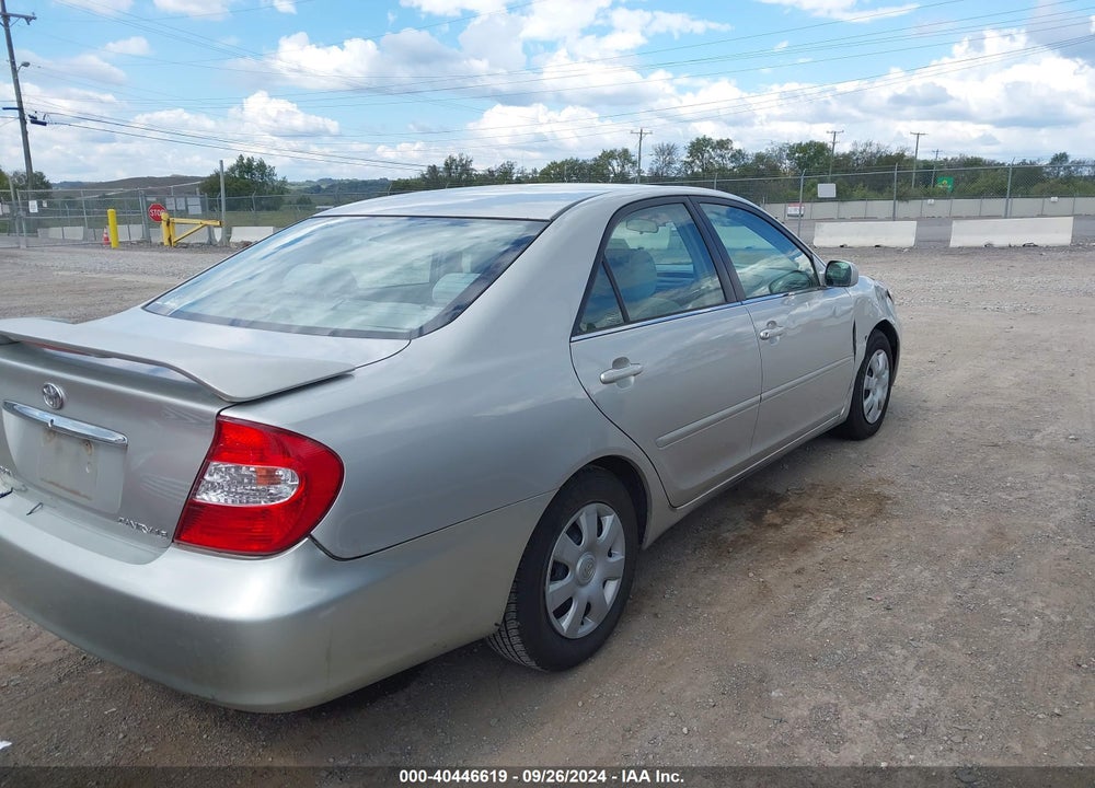 2002 TOYOTA CAMRY LE VIN: 4T1BE32K02U638041