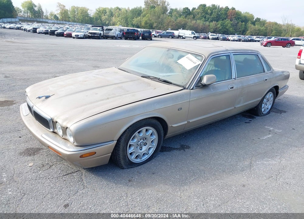 1998 JAGUAR XJ8 L VIN: SAJHX6242WC827590