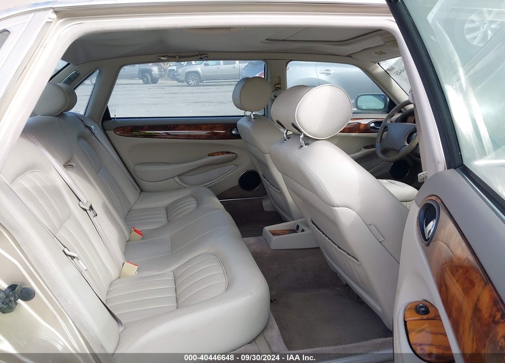 1998 JAGUAR XJ8 L VIN: SAJHX6242WC827590