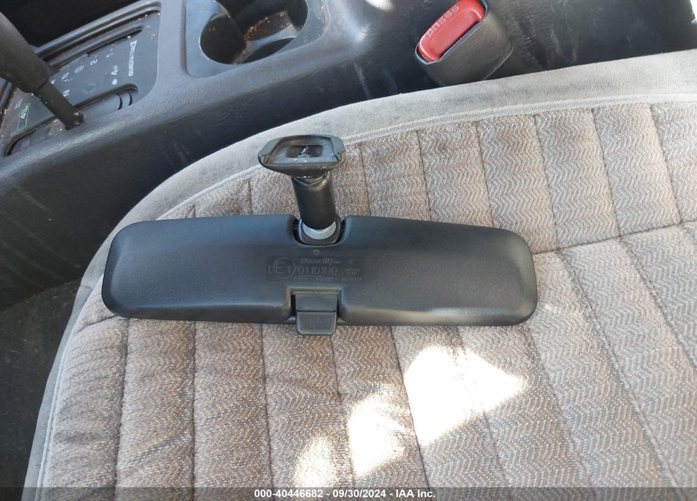 2000 JEEP GRAND CHEROKEE LAREDO VIN: 1J4GW48N6YC317600