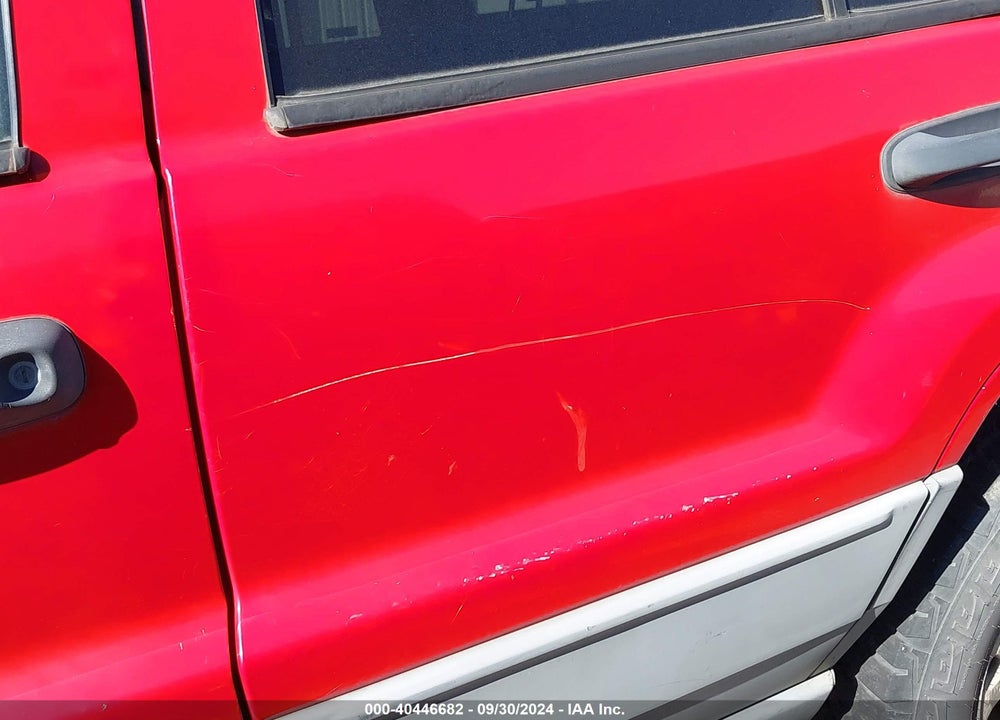 2000 JEEP GRAND CHEROKEE LAREDO VIN: 1J4GW48N6YC317600