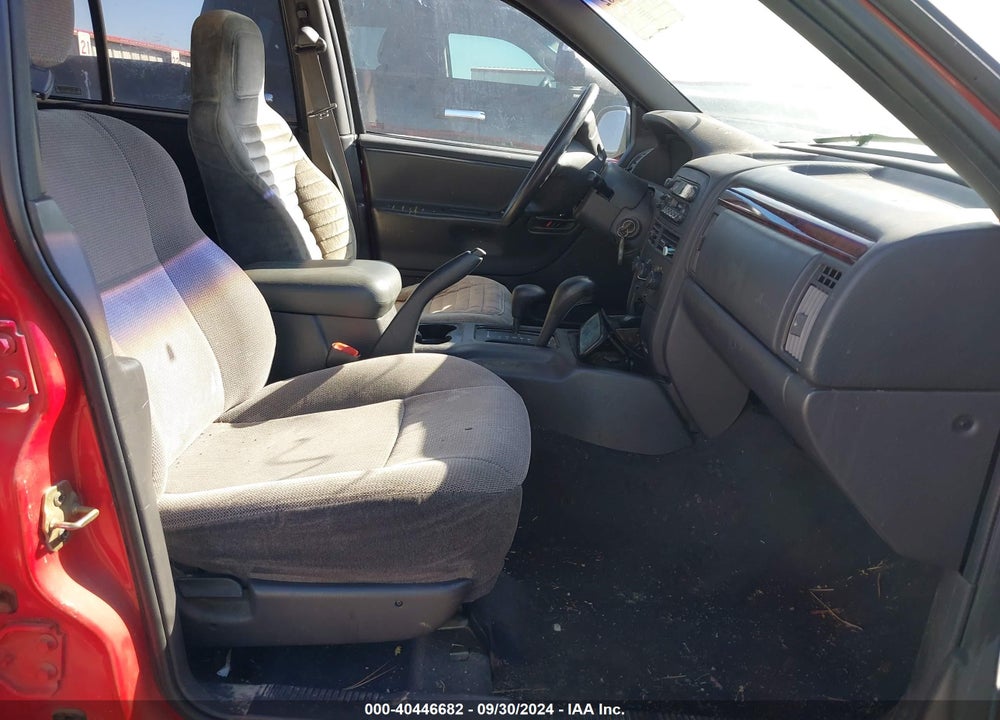 2000 JEEP GRAND CHEROKEE LAREDO VIN: 1J4GW48N6YC317600