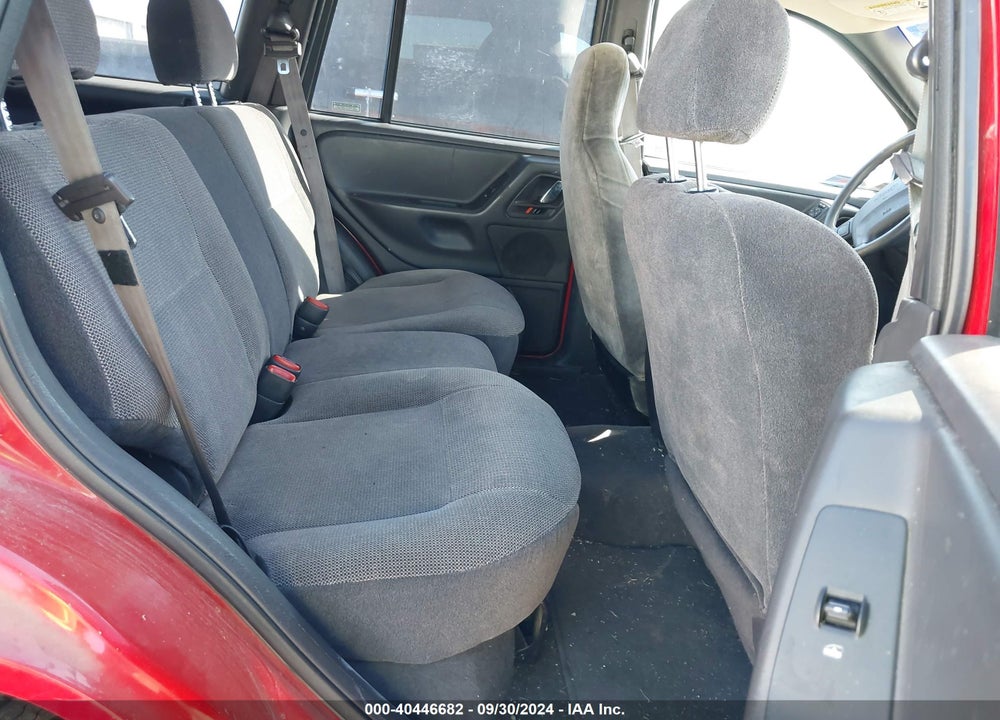 2000 JEEP GRAND CHEROKEE LAREDO VIN: 1J4GW48N6YC317600