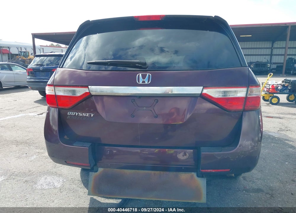 2011 HONDA ODYSSEY EX-L VIN: 5FNRL5H6XBB075183
