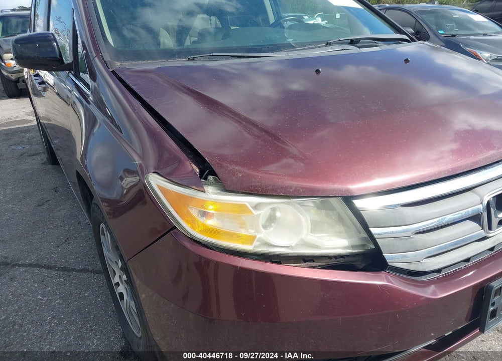 2011 HONDA ODYSSEY EX-L VIN: 5FNRL5H6XBB075183