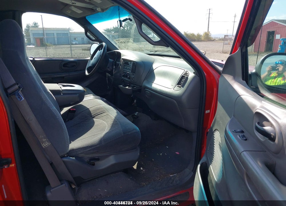 2000 FORD F-150 VIN: 2FTRX18L2YCA24845