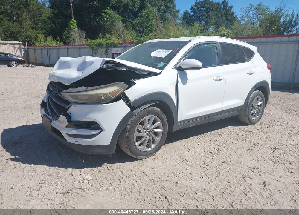 2016 HYUNDAI TUCSON SE VIN: KM8J33A49GU069525