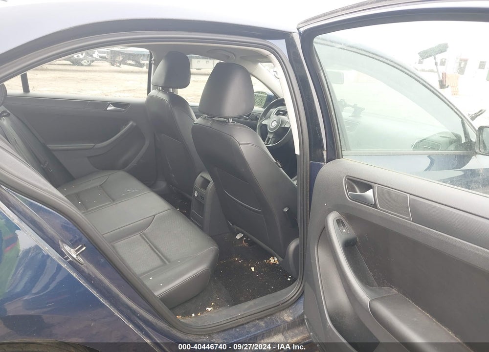 2014 VOLKSWAGEN JETTA 1.8T SE VIN: 3VWD17AJ8EM427832