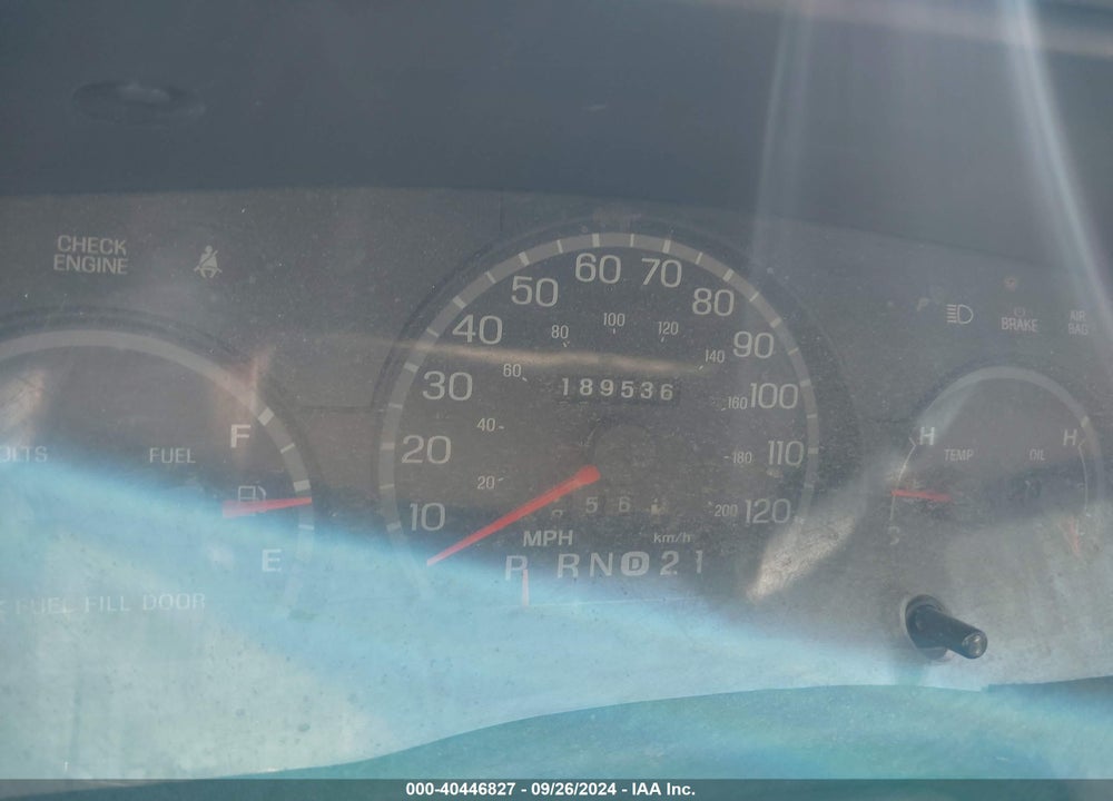 2004 FORD CROWN VICTORIA STANDARD VIN: 2FAFP73W64X115598