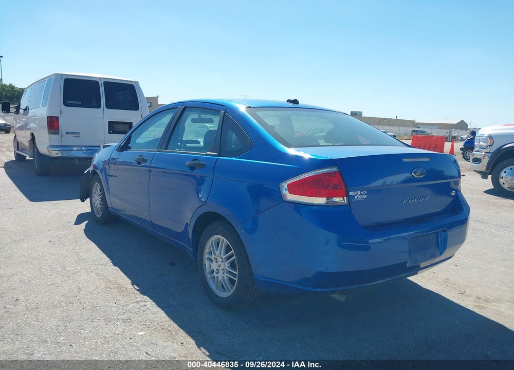 2011 FORD FOCUS SE VIN: 1FAHP3FN3BW165744