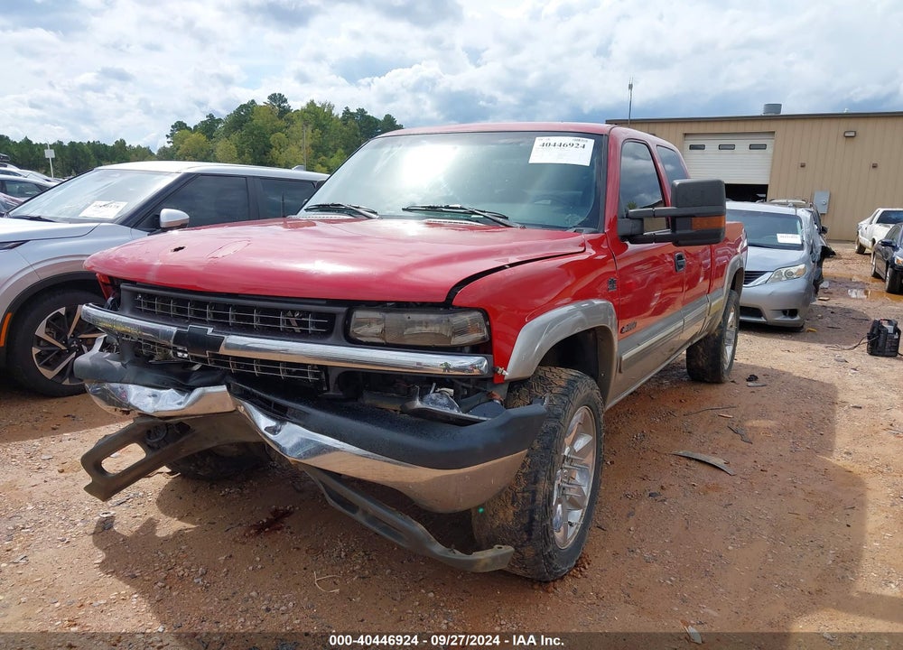 2002 CHEVROLET SILVERADO 1500 LS VIN: 2GCEK19T821328406