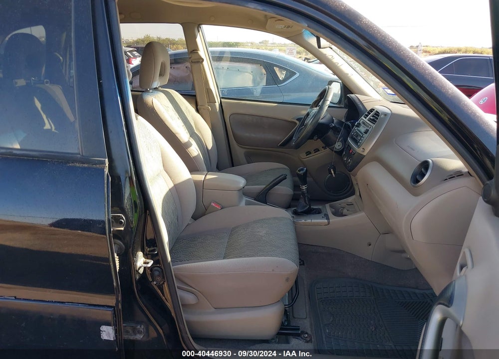 2002 TOYOTA RAV4 VIN: JTEHH20V526027807