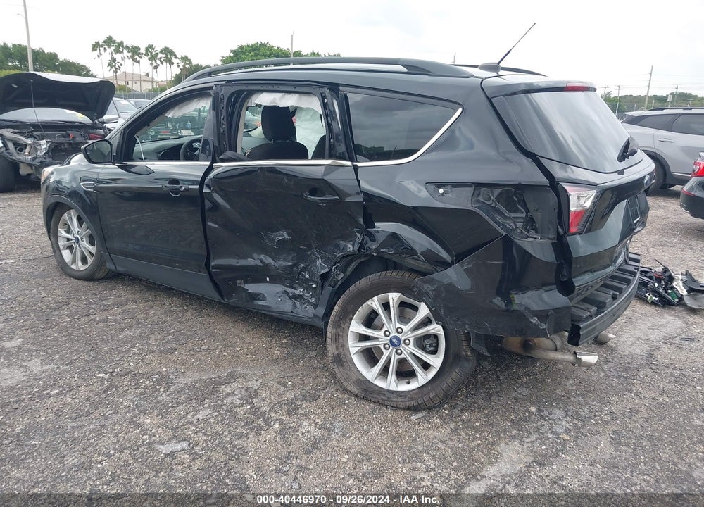 2018 FORD ESCAPE SE VIN: 1FMCU9GD9JUC95216