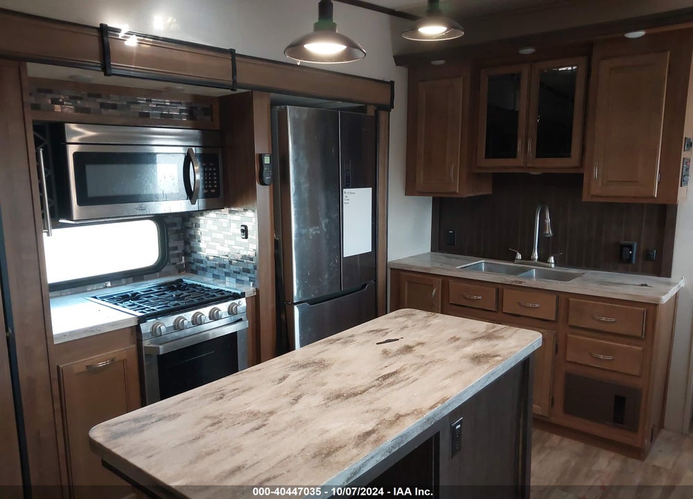 2019 COACHMEN CHAPARRAL 381 RD VIN: 5ZT3CH3BXKA321961