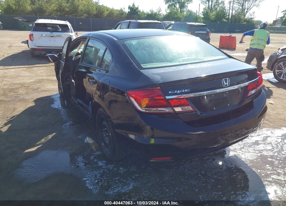 2015 HONDA CIVIC LX VIN: 19XFB2F50FE100666