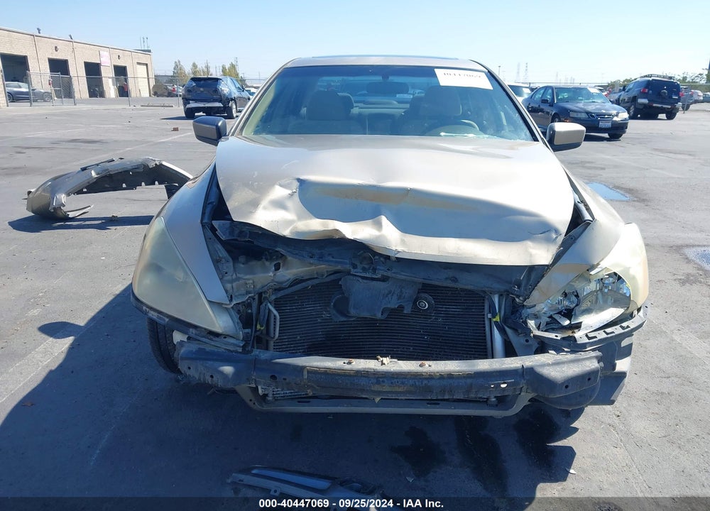 2003 HONDA ACCORD 2.4 EX VIN: JHMCM56603C054085