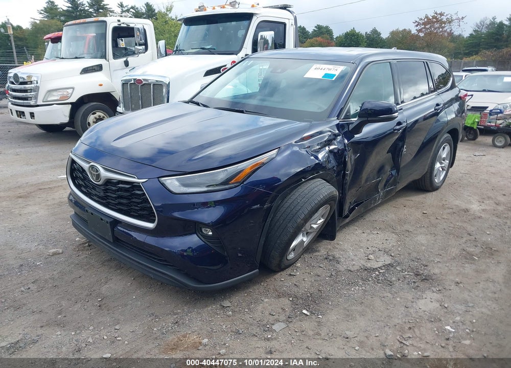 2021 TOYOTA HIGHLANDER LE VIN: 5TDBZRBH9MS557322