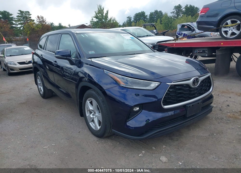 2021 TOYOTA HIGHLANDER LE VIN: 5TDBZRBH9MS557322