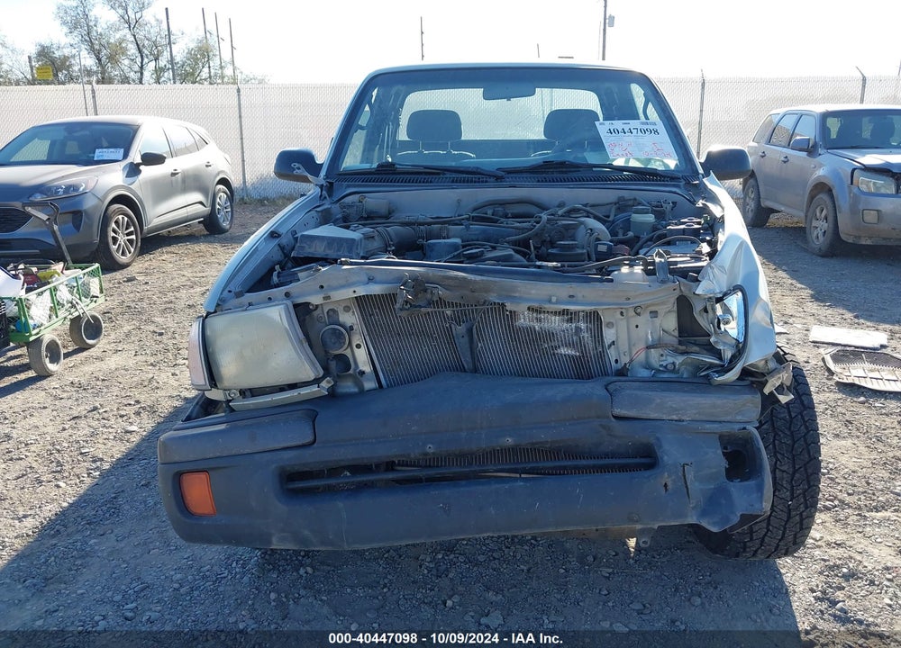 2000 TOYOTA TACOMA VIN: 5TEWM72N9YZ686423