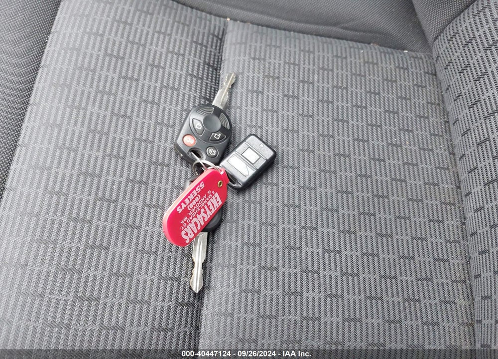 2010 FORD FUSION SE VIN: 3FAHP0HA3AR235589