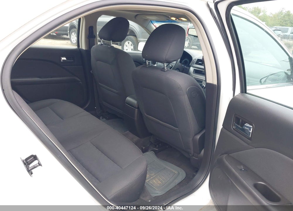 2010 FORD FUSION SE VIN: 3FAHP0HA3AR235589