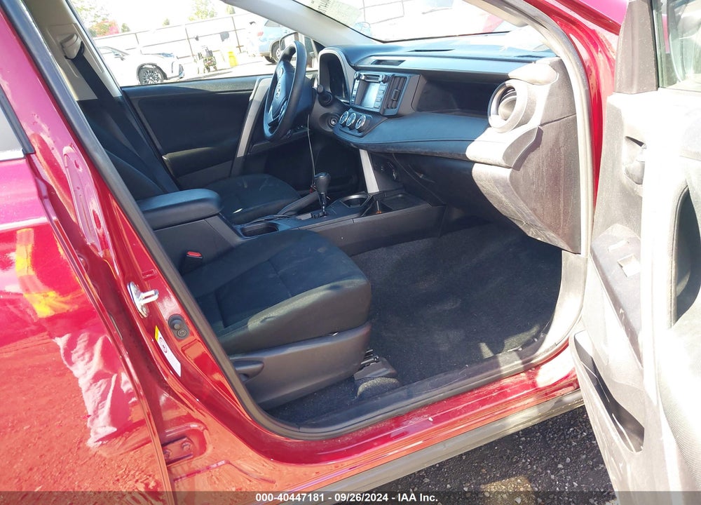 2018 TOYOTA RAV4 LE VIN: 2T3BFREV4JW835015