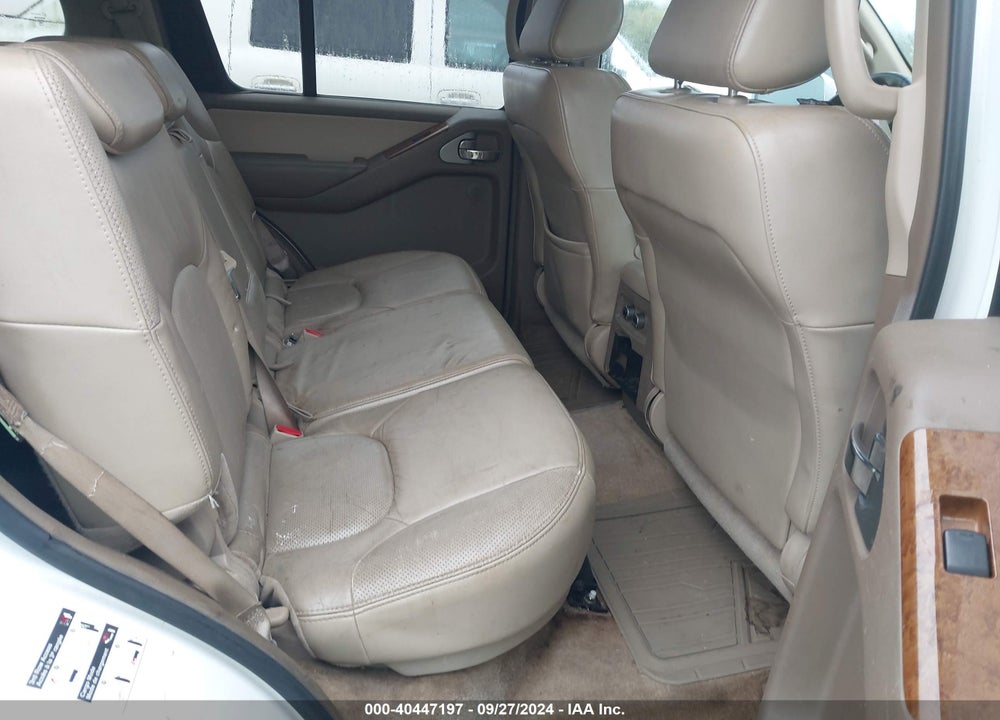 2005 NISSAN PATHFINDER LE VIN: 5N1AR18W35C725750