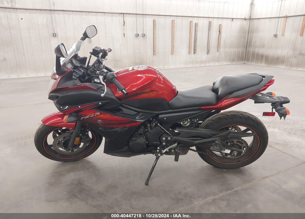 2011 YAMAHA FZ6 R VIN: JYARJ18E5BA007044
