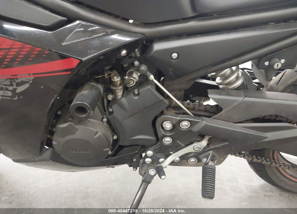 2011 YAMAHA FZ6 R VIN: JYARJ18E5BA007044