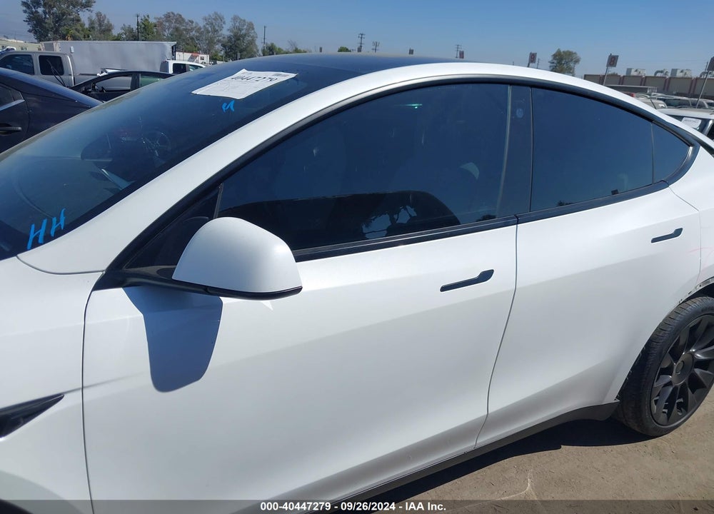 2021 TESLA MODEL Y LONG RANGE DUAL MOTOR ALL-WHEEL DRIVE VIN: 5YJYGDEE6MF228795