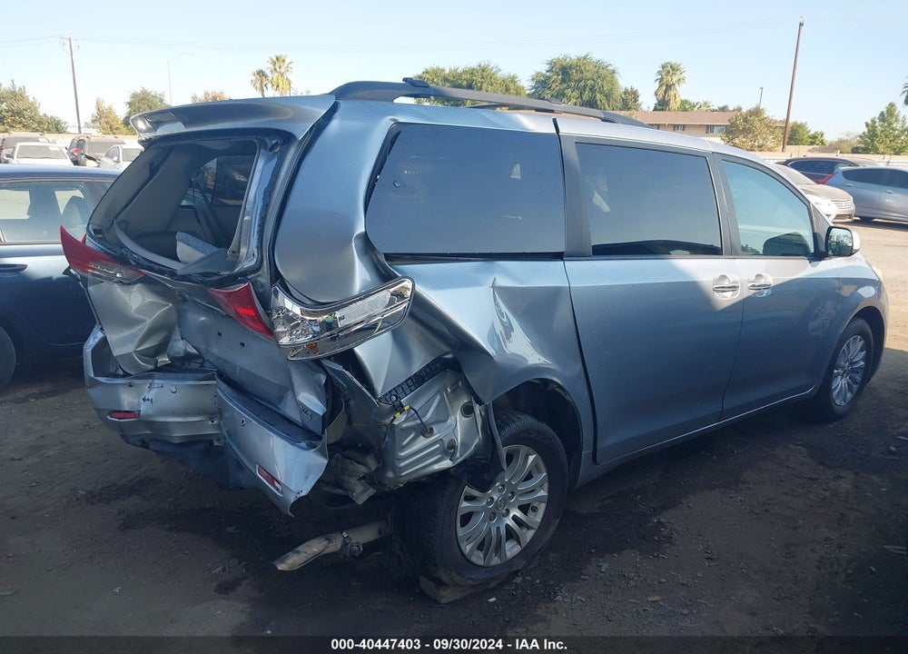 2011 TOYOTA SIENNA XLE V6 VIN: 5TDYK3DC7BS132126