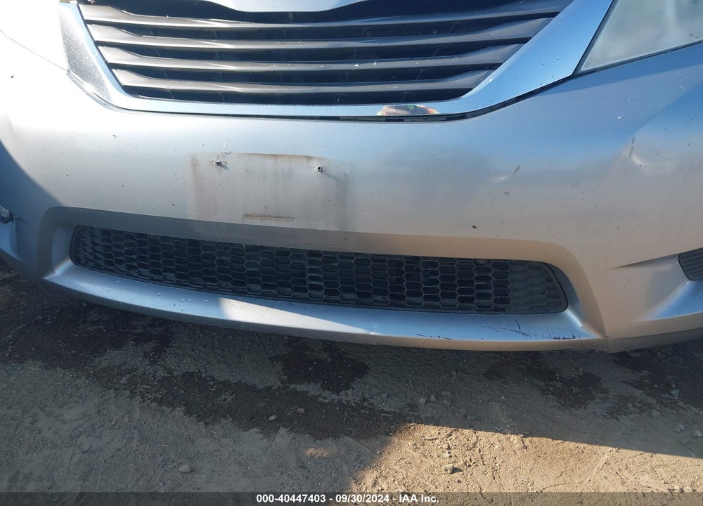 2011 TOYOTA SIENNA XLE V6 VIN: 5TDYK3DC7BS132126