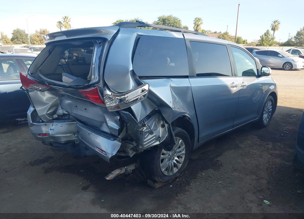 2011 TOYOTA SIENNA XLE V6 VIN: 5TDYK3DC7BS132126