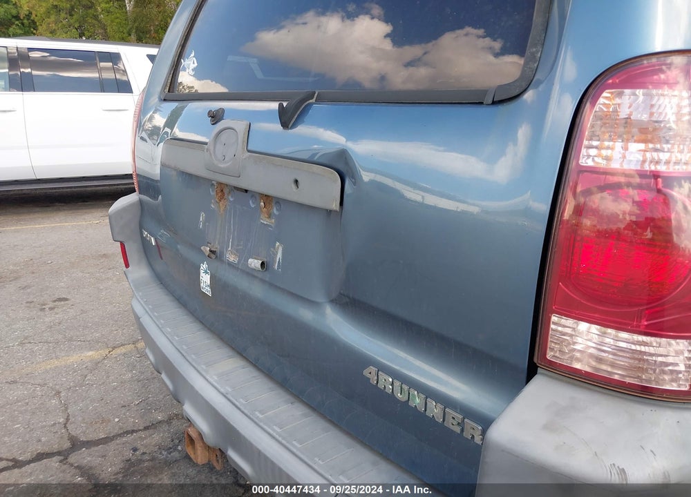2003 TOYOTA 4RUNNER SR5 V6 VIN: JTEBU14R838000194