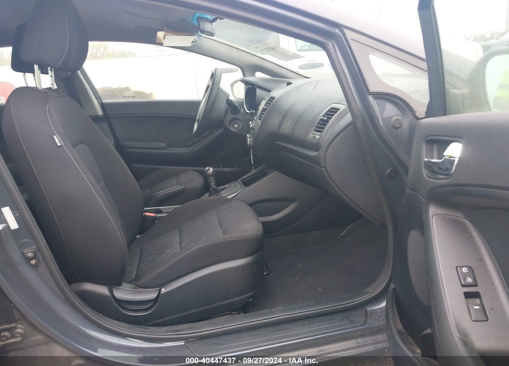 2016 KIA FORTE LX VIN: KNAFK4A61G5510429
