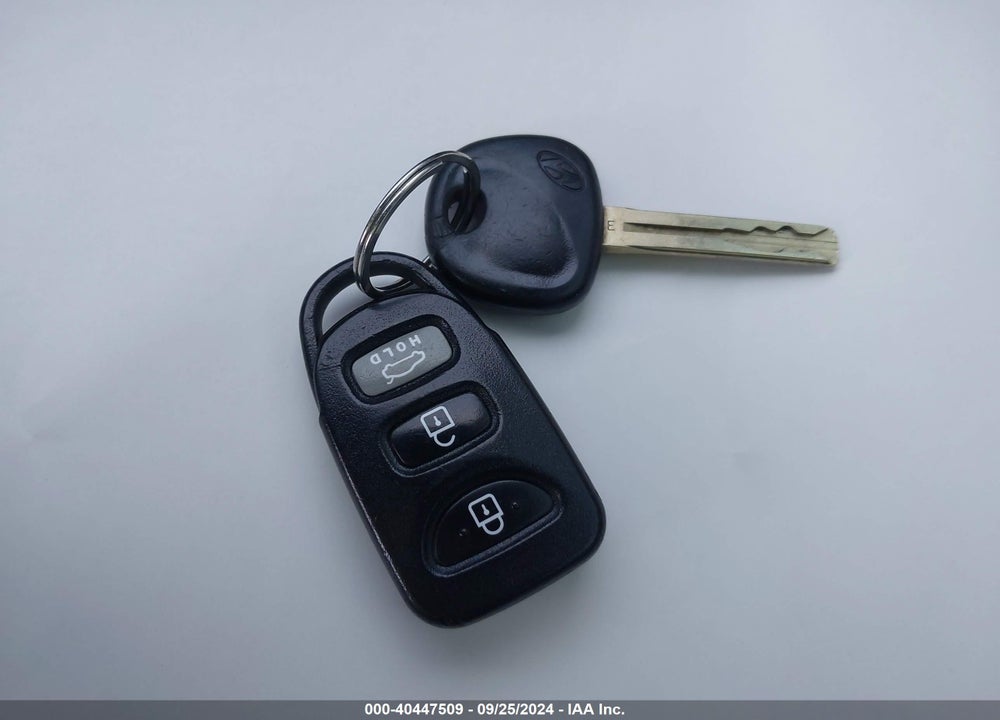 2014 HYUNDAI SONATA GLS VIN: 5NPEB4AC4EH895387