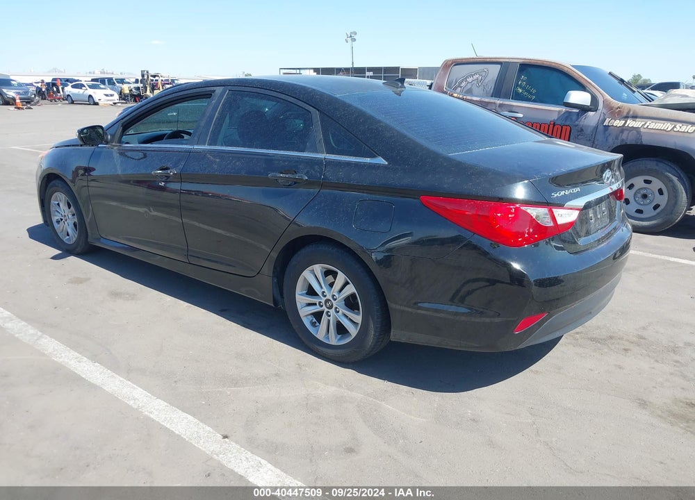 2014 HYUNDAI SONATA GLS VIN: 5NPEB4AC4EH895387