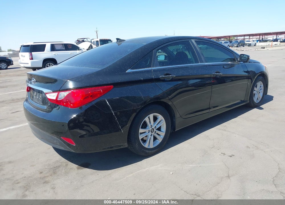 2014 HYUNDAI SONATA GLS VIN: 5NPEB4AC4EH895387