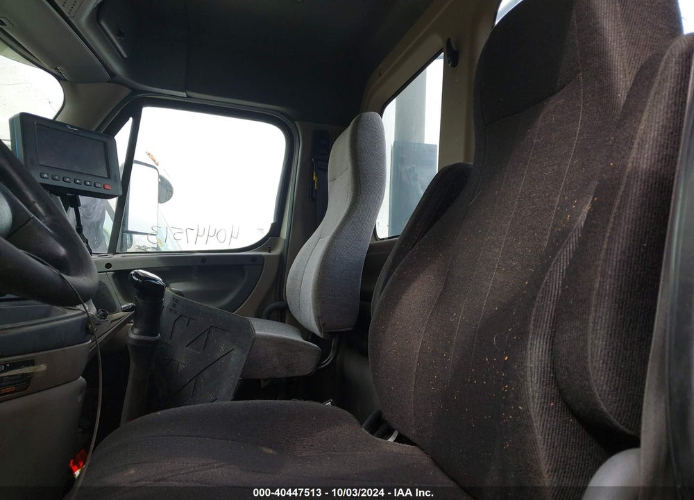 2011 FREIGHTLINER CASCADIA 125 VIN: 1FUJGEDV7BSAY8440